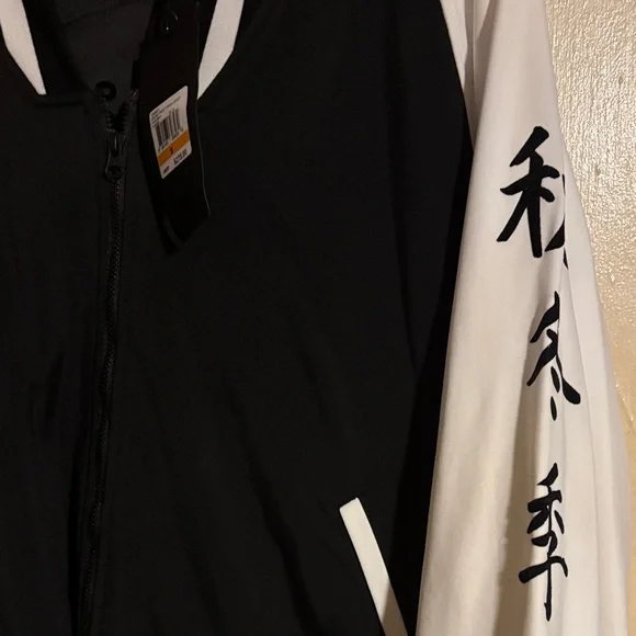 Rihanna  by Fenty Puma Black & White Bomber Jacket with flared sleeves UNIQUE - Picture 6 of 16